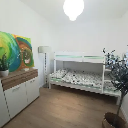 Lea Apartment *